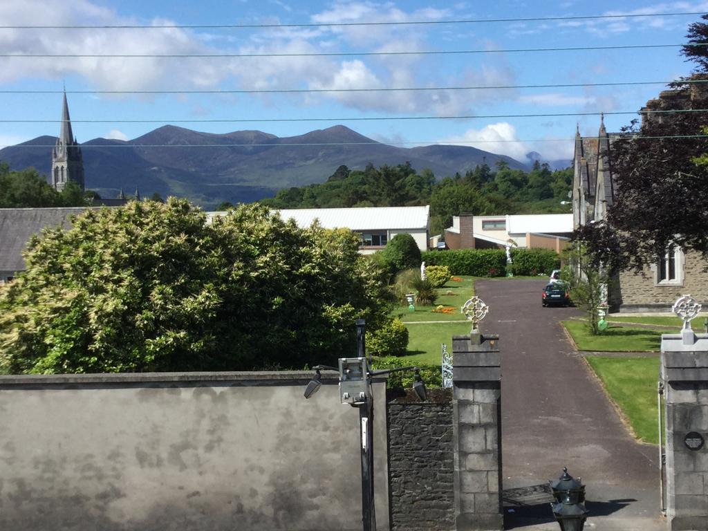 Bed and Breakfast Rathmore House à Killarney Extérieur photo